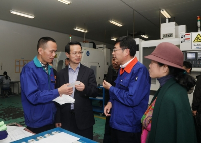 2018年11月28日，浙江省總工會(huì)副主席徐前一行天通考察構(gòu)建勞動(dòng)關(guān)系和諧企業(yè)復(fù)評(píng)工作